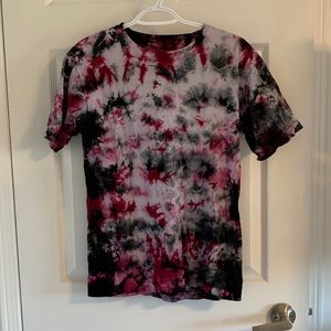 Fashion Nova tie dye shirt